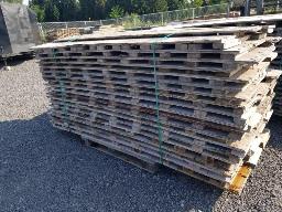 Plywood coffrage panneau de type &eacute;chelle: 14x96po, environ 114 mcx