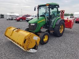 2013 JOHN DEERE 4720, tracteur