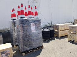 Environ 250 c&ocirc;nes de s&eacute;curit&eacute;