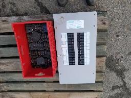 Panneaux &eacute;lectrique 125 AMP + environ  55 disjoncteurs