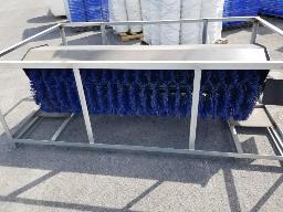 Balai d'angle 72po attache skid steer, 652Lbs, No. s&eacute;rie 02700572