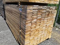 Planches &agrave; cl&ocirc;ture blanchis 1x6x8 - environ 512mcx