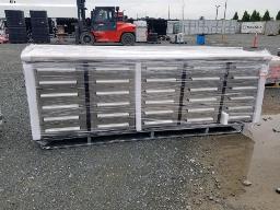 Coffre &agrave; outils neufs, 30 tiroirs, stanless 113``x 38``x 24``
