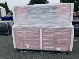 Coffre &agrave; outils neufs, 18 tiroirs, 4 portes, rouge 87``x 67``x 24``