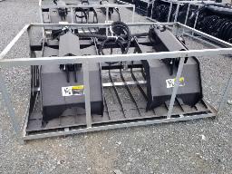 Godet &agrave; grappin 72``, attache Skid-Steer, bo&icirc;tier 76`` x 41`` x 34 ``
