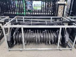 Broyeur forestier, attache Skid-Steer, 77`` x 44`` x 32``