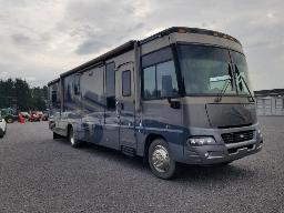 2005-Winnebago Adventurer 35A, 35`, vient avec un autre motoris&eacute; pour pi&egrave;ces