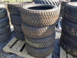 4 pneus, Bridgestone Blizzak 235/50R18, hiver.