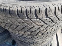 4 pneus, Good Year ultra grip 225/65R17, hiver.