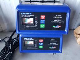 2 chargeurs &agrave; batterie Cen-Tech 12V 2/10/50 amp.
