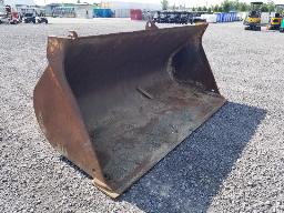 Godet &agrave; Loader John Deer 8`.
