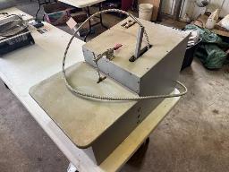 St-Prosper: Machine &agrave; Pocket Cutter, 120 V, fabrication artisanale.