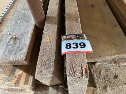 St-Prosper: Lot de bois de pruche : 5 madriers