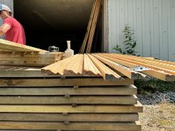 St-Prosper: 10 moulures de pin blanc, 3/4 po &times; 2 1/4 po &times; 8 pi.