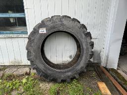 St-Prosper: 1 pneus de tracteur neufs American Farmer, grandeur 16.9-34.