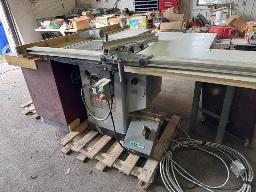 St-Prosper: Banc de scie Delta 10 po, avec table de travail et meuble &agrave; toupie.