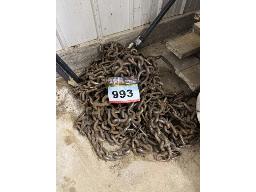 St-Prosper: 2 cha&icirc;nes pour roues de tracteur.