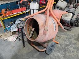 Mixeur &agrave; ciment portatif &eacute;lectrique
