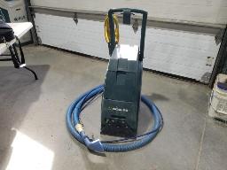 Laveuse &agrave; tapis Marksman 412