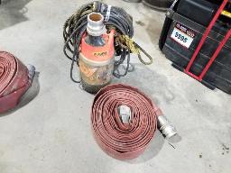 Pompe &agrave; eau submersible avec 1 tuyau de 2