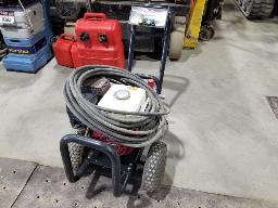 Laveuse &agrave; pression Kodiak , mod&egrave;le 3200 GPC, pas de lance. Honda 5.5