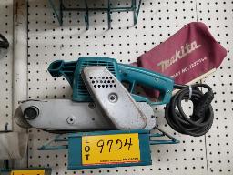 Makita sableuse &eacute;lectrique &agrave; bande 3" avec sac &agrave; poussi&egrave;re