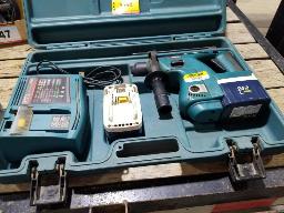 Makita BHR 200 SF, marteau rotatif SDS+24V, ni Mh, chargeur, 2 batteries 24V, coffret