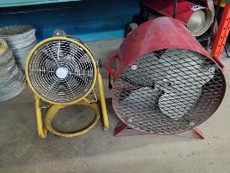 1 ventilateur 20", 1 ventilateur 12" + 2 conduits
