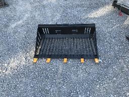 2026-Mini godet &agrave; roches &agrave; direction compacte / Mini Skid Steer Rock Bucket