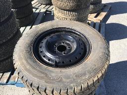 4 pneus d'hiver 215/70R15 Ravelo RWS-677 avec roues 5X114.3