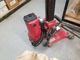 CRM, carotteuse sur pied &eacute;lectrique, 120V rouge &agrave; r&eacute;parer