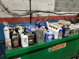 Lot de produit vari&eacute;s