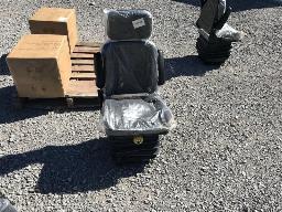 2026-Si&egrave;ge d'excavatrice inutilis&eacute; / Unused Excavator Seat.