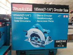 Scie circulaire &eacute;lectrique 7 1/4", Makita, mod&egrave;le 5007FAK