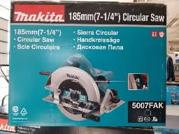 Scie circulaire &eacute;lectrique 7 1/4", Makita, mod&egrave;le 5007FAK