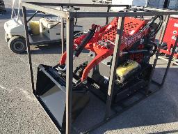 2026-Chargeuse compacte / Skid steer Loder