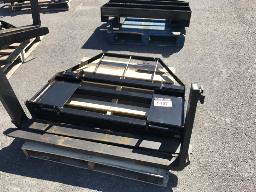 2026-Fourches pour chargeuse compacte / Skid Steer Forks