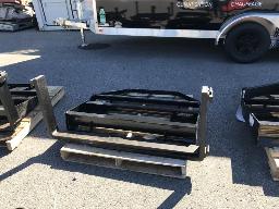 2026-Fourches pour chargeuse compacte / Skid Steer Forks.