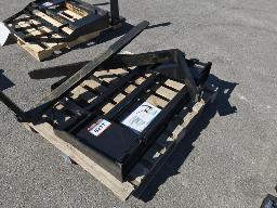2026-Fourches pour chargeuse compacte / Skid Steer Forks