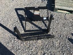 2026- Fourches pour pelle sur chenilles / CRAWLER EXCAVATOR Forks.