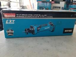 D&eacute;coupeuse &agrave; placopl&acirc;tre sans fil Makita, mod&egrave;le, DC0150Z, batterie non incluse (Support Makita)