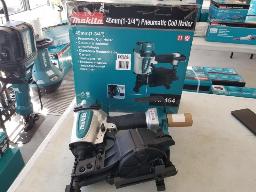 Cloueuse &agrave; rouleaux pneumatiques Makita. mod&egrave;le AN454 1 3/4" (Support Makita)