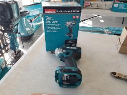 Boulonneuse sans fil Makita, mod&egrave;le DTW300XVZ, batterie non incluse (Support Makita)