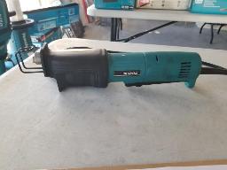 Scie alternative compacte Makita &eacute;lectronique, mod&egrave;le JR1000FT (Support Makita)