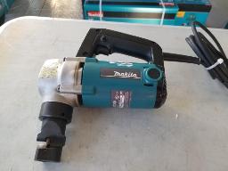 Grignoteuse &eacute;lectrique Makita, mod&egrave;le JN3200 (Support Makita)