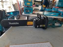 Scie &agrave; chaine &eacute;lectrique Makita, mod&egrave;le UC4051A (Support Makita)