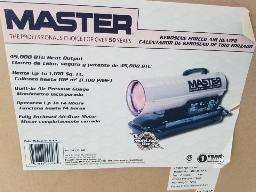 Chauffage au Kerosene de marque Master, mod&egrave;le MH-45-KFA 45 000 BTU