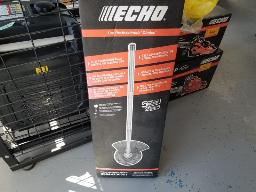 Attachement lame d&eacute;broussailleuse 8" &agrave; 80 dents, marque Echo