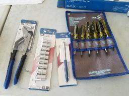 Lot de petits outils vari&eacute;s, marque Jet