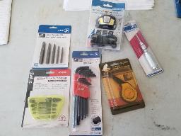 Lot de petits outils vari&eacute;s, marque Jet
